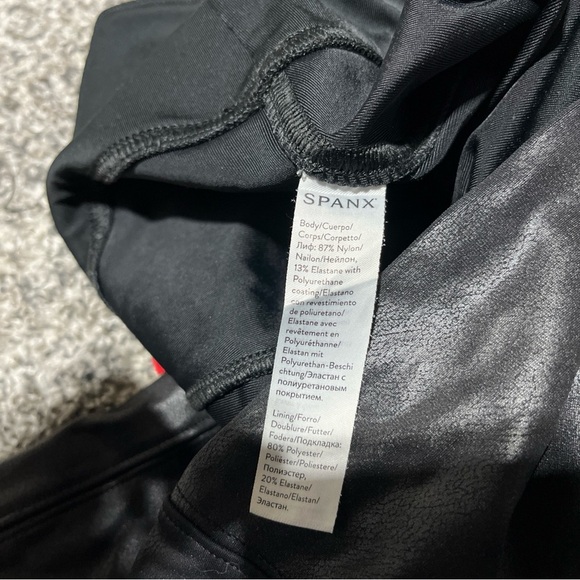 Spanx Womens Small Petite Pull-On Leggings Shiny Faux Leather Black - Picture 8 of 10